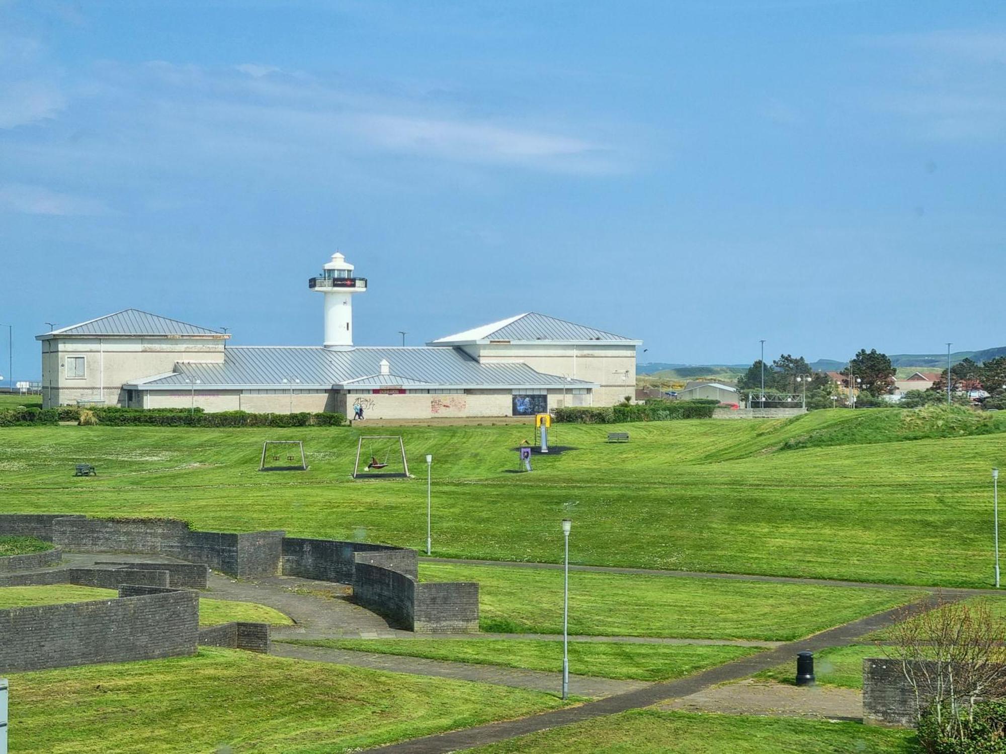 5 Dunluce Park - Portrush By The Sea Apartamento Exterior foto